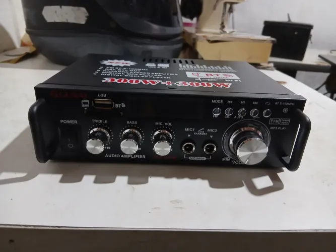Vendo aparelho amplificador 