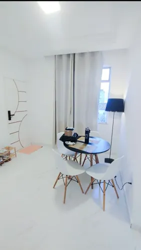 Apartamento 2/4 em Nazaré - Reformado - com condomínio e IPTU incluído