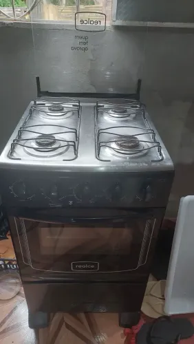 Vendo por motivo de mudança. 