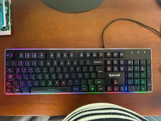 Teclado Gamer Membrana Redragon Dyaus 2 RGB - Usado