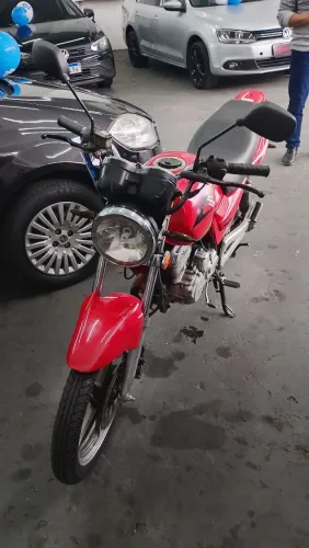 Suzuki GSR 2015