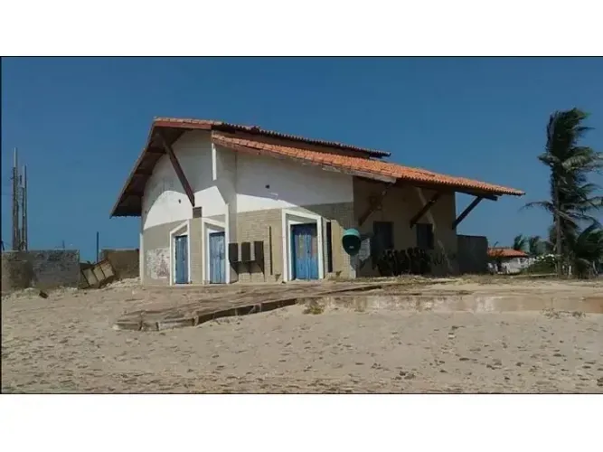 Edificação Coml. 120m² em Luís Correia/PI
