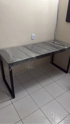 Mesa estilo industrial sob medida