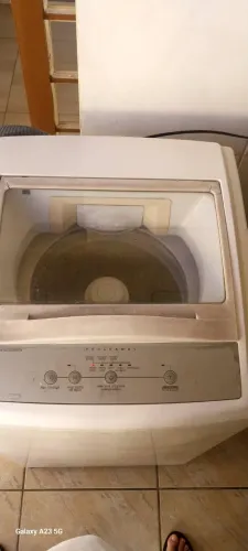 Maquina de lavar roupas