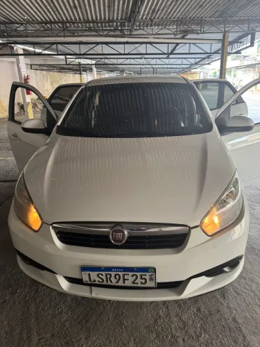 Fiat Grand Siena Attrac. 1.4 EVO F.flex 8V 2016
