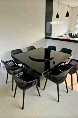Mesa Exclusive Giratória - Design Moderno e Sofisticado!