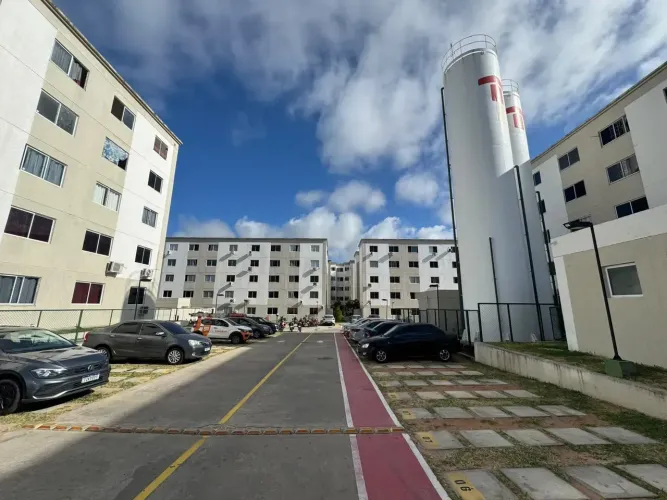 Apartamento pra Repasse proximo ao shopping via Sul 2 quartos em Sapiranga-Coité - Fortale