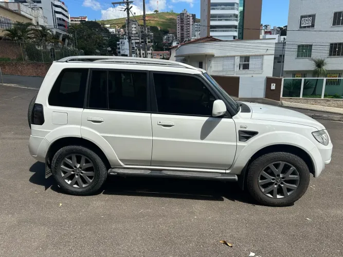Mitsubishi Pajero TR4 2.0 Flex 16V 4X2 Mec. 2015