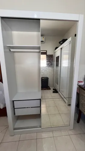 Guarda-Roupa Duas portas