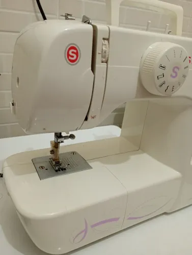 Máquina de costura Singer