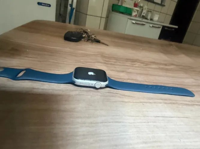Apple whatch se 900 reais