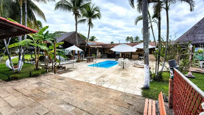 Imóvel para venda com 204000 metros quadrados com 4 quartos em Barra do Sirinhaém - Sirinh