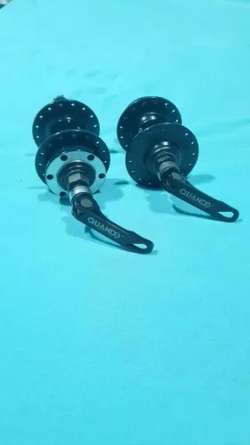 Par de Cubos Quando 32furos