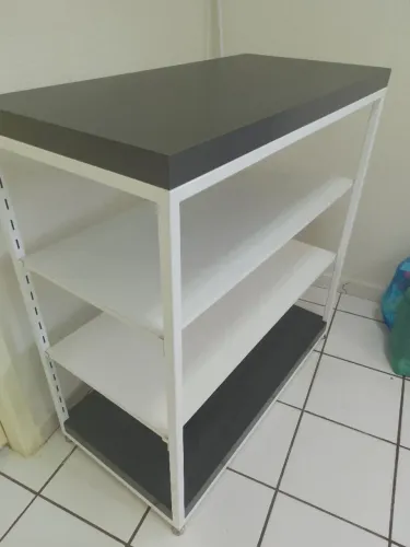 Balcão Prateleira Mesa trabalho Ótima qualidade 