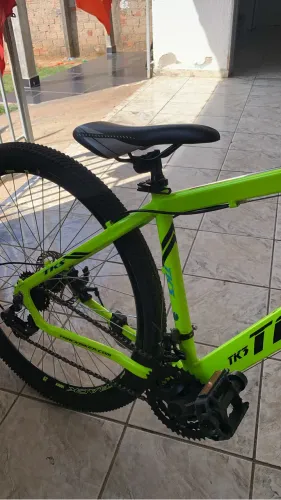 Bicicleta Aro 29 Muito Conservada - Com Marchas e Amortecedor