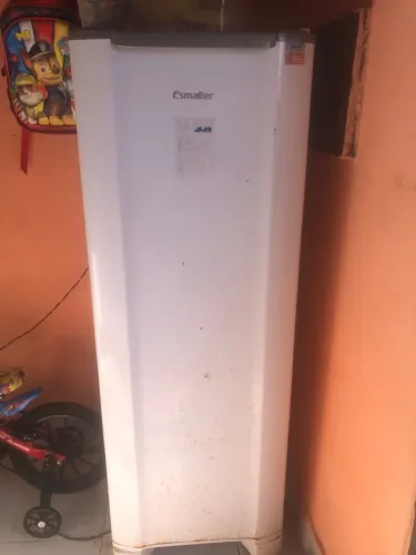 Geladeira Esmaltec 1 Porta Branca Usada - Funcionando Perfeitamente