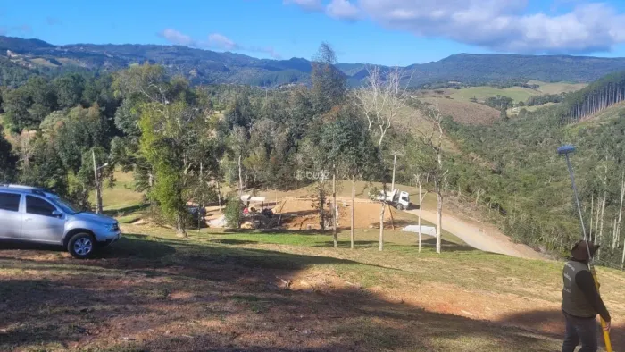 Excelente terreno em condomínio fechado - Rancho Queimado