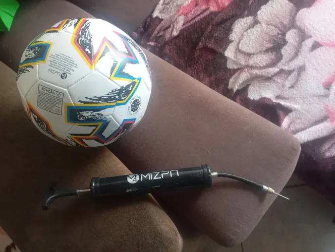 Vendo bola simples + Bomba de encher