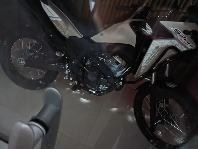Vendo essa moto quitada e celada no ponto de transferência 