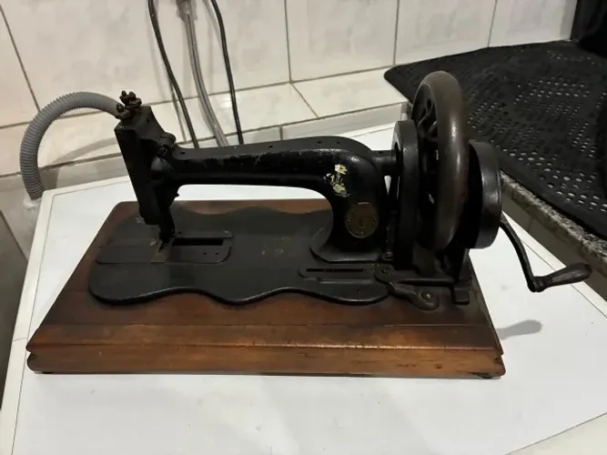 MAQUINA DE COSTURA DECORAÇÃO