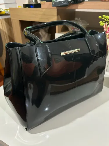 Bolsa Petite Jolie preta - pouco usada