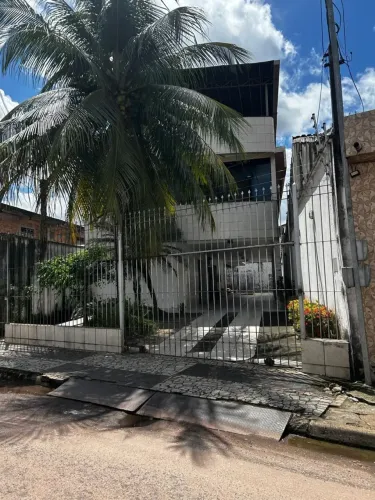 ALUGA-SE PRÉDIO COMERCIAL 350 m2 em Atalaia - Ananindeua - PA