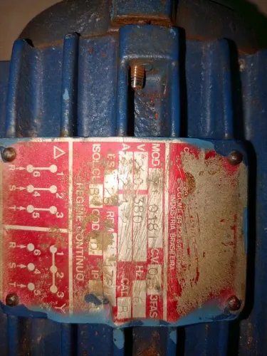 Motor de baixa rotação