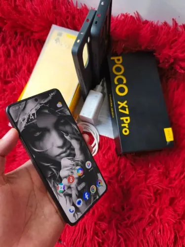 Pocox7pro vendo ou troco por iPhone 