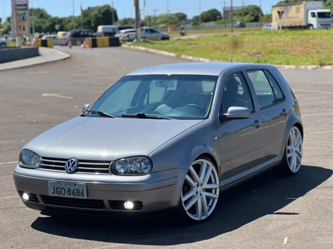 Volkswagen Golf 2.0/2.0 T. Flex Mec.(black & Silv) 2002