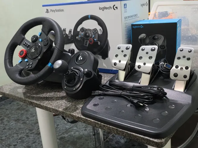 Volante G29 Logitech + Câmbio Novo - poucas vezes usado NF eletrônica