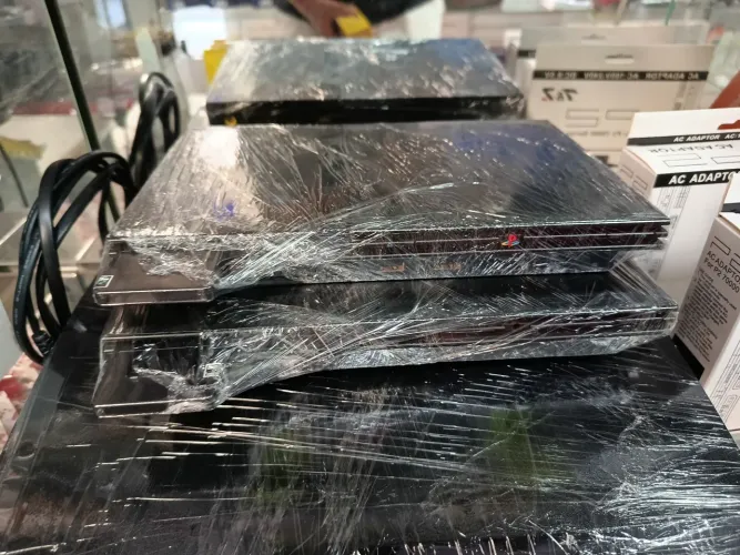 PS2 slim com jogos de brinde revisado cabos como ntrole memória card e garantia