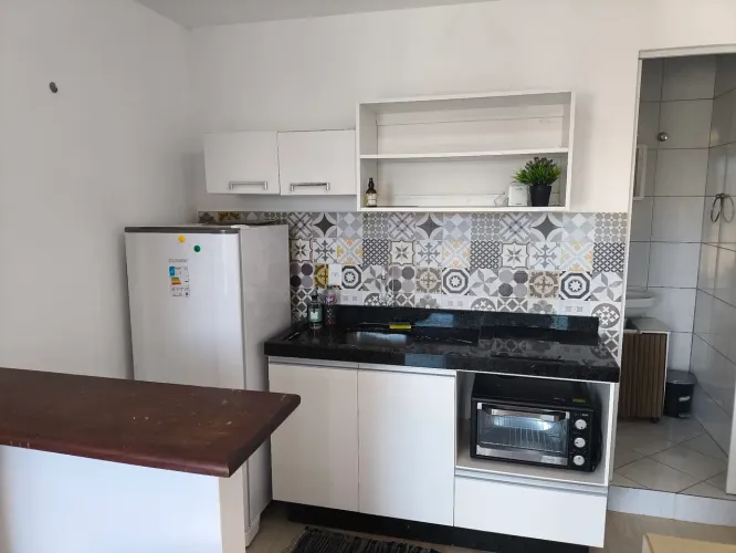 Kitnet (exclusivo para mulheres) localizada a 5 minutos da UFSC<br><br>