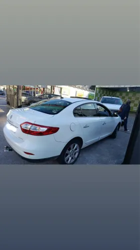 Renault Fluence Sedan Privilège 2.0 16V Flex AUT 2013
