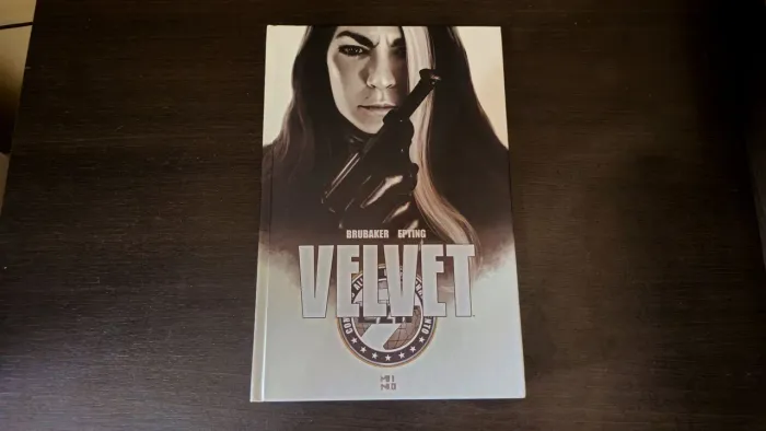 Velvet - Ed Brubaker - HQ Mino