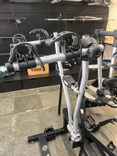 Rack Thule Xpress para 2 Bicicletas de Engate Usado
