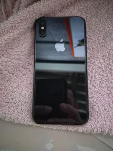 iPhone XS semi novo 