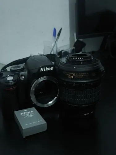 Nikon d300 + 18-55mm