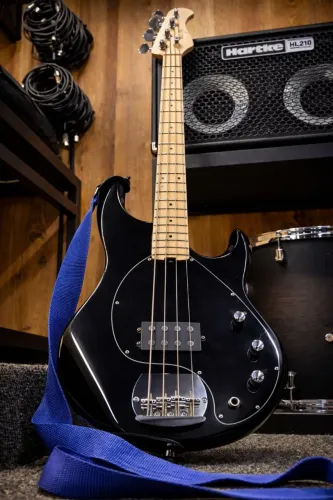 Baixo Seven 4c estilo music man