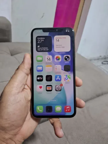 IPhone 11 pro max funcionando tudo