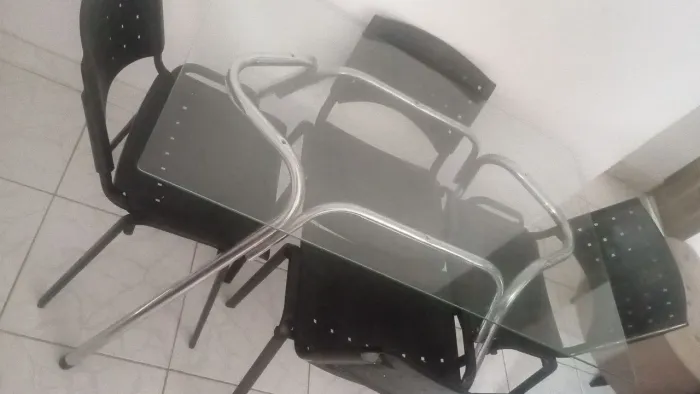 Mesa 4 cadeiras linda pra deixar sua sala mais linda