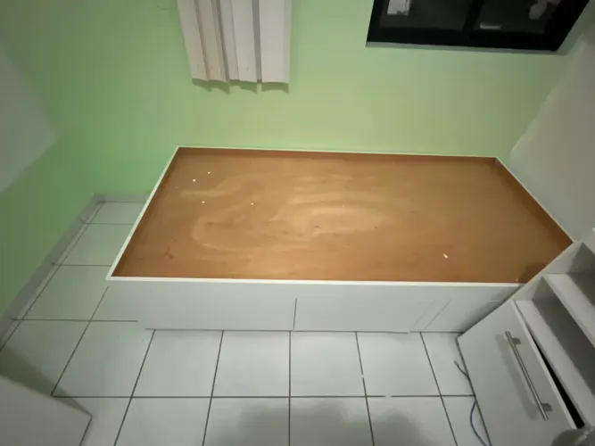 Cama de madeira planejada