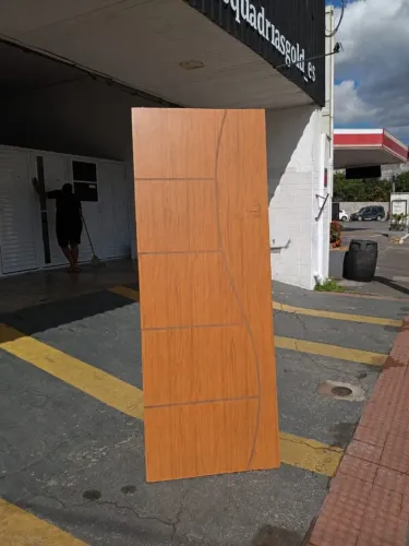 PORTA DE MADEIRA ENCERADA, TRATADA E JA COM O FURO DA FECHADURA! 60CM 70CM OU 80CM