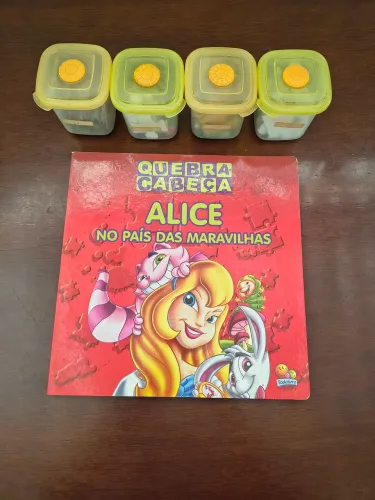 LIVRO QUEBRA-CABEÇA ALICE NO PAÍS DAS MARAVILHAS