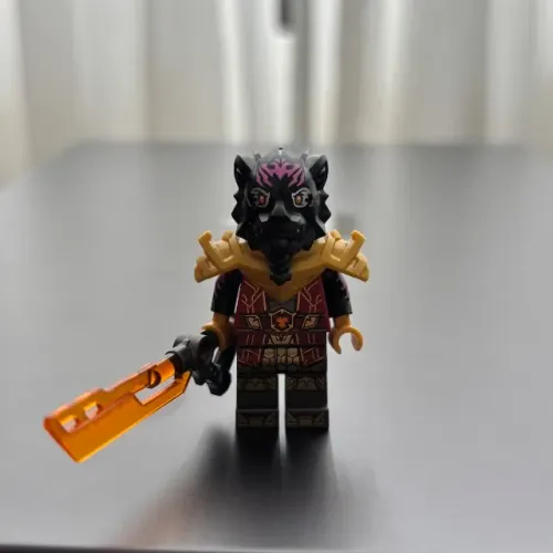 Ninjago minifigure Lord Ras 01