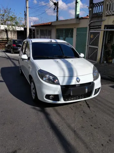 Renault Sandero Expression Hi-flex 1.6 8V 5P 2014