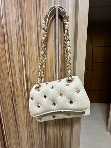 Bolsa Média Arezzo com pedras coloridas tamanho pequeno
