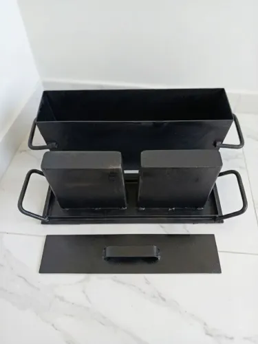 Forma de Bloco de Concreto 09x19x39 com Fundo
