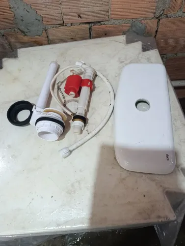 Vendo um vaso sanitário