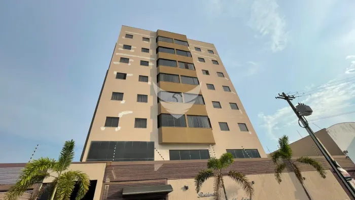 Apartamento Mobiliado, com 3 Quartos (1 Suíte) Localização Privilegiada!