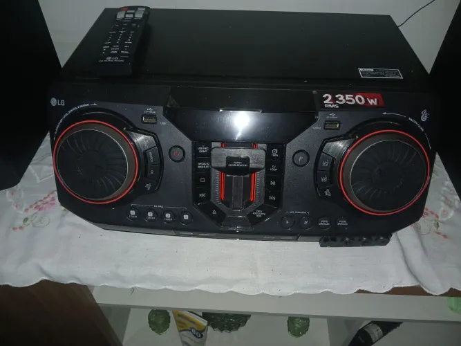 Som LG CL87 2350W potência semi novo em ótimo estado zero...